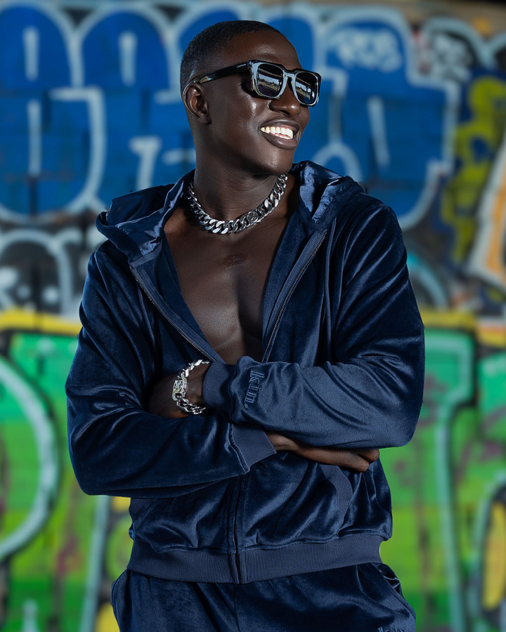 Velour_3_e4d96569-c382-471d-